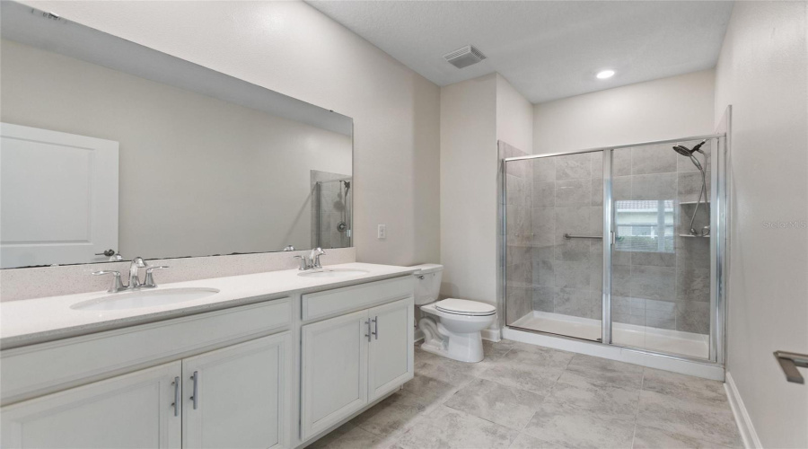 DAVENPORT, Florida 33896, 2 Bedrooms Bedrooms, ,2 BathroomsBathrooms,Residential,For Sale,QUAKER RIDGE LN,0,MFRS5131321