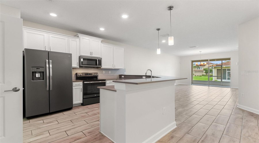 DAVENPORT, Florida 33896, 2 Bedrooms Bedrooms, ,2 BathroomsBathrooms,Residential,For Sale,QUAKER RIDGE LN,0,MFRS5131321
