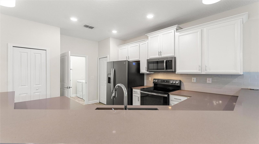 DAVENPORT, Florida 33896, 2 Bedrooms Bedrooms, ,2 BathroomsBathrooms,Residential,For Sale,QUAKER RIDGE LN,0,MFRS5131321