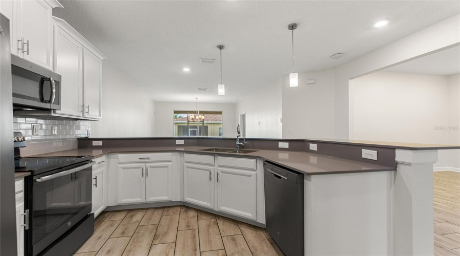 DAVENPORT, Florida 33896, 2 Bedrooms Bedrooms, ,2 BathroomsBathrooms,Residential,For Sale,QUAKER RIDGE LN,0,MFRS5131321