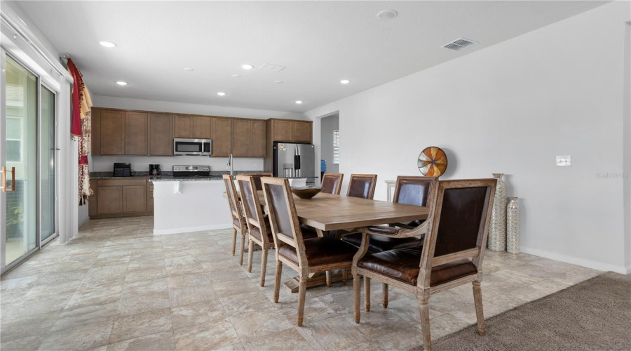 DAVENPORT, Florida 33837, 5 Bedrooms Bedrooms, ,3 BathroomsBathrooms,Residential,For Sale,SUGARWOOD,0,MFRO6329557