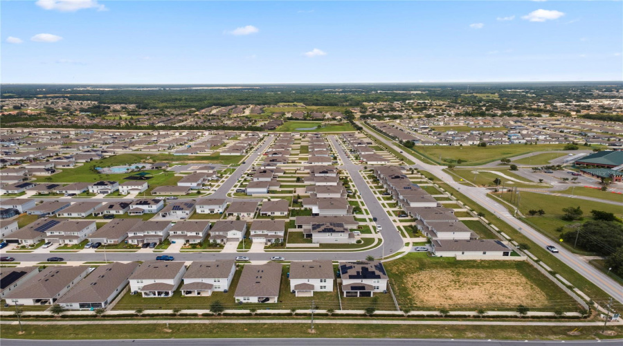 DAVENPORT, Florida 33837, 5 Bedrooms Bedrooms, ,3 BathroomsBathrooms,Residential,For Sale,SUGARWOOD,0,MFRO6329557