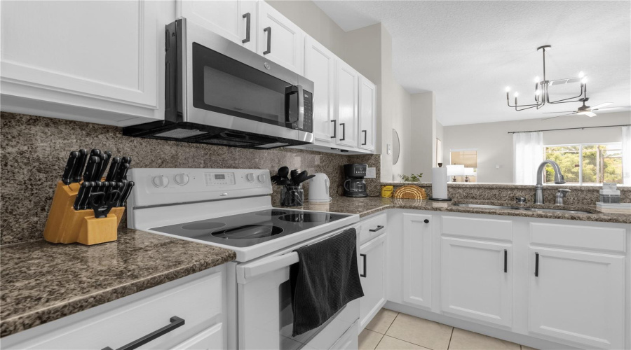 KISSIMMEE, Florida 34747, 3 Bedrooms Bedrooms, ,2 BathroomsBathrooms,Residential,For Sale,YELLOW LANTANA,0,MFRO6285491