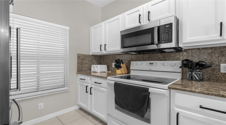 KISSIMMEE, Florida 34747, 3 Bedrooms Bedrooms, ,2 BathroomsBathrooms,Residential,For Sale,YELLOW LANTANA,0,MFRO6285491