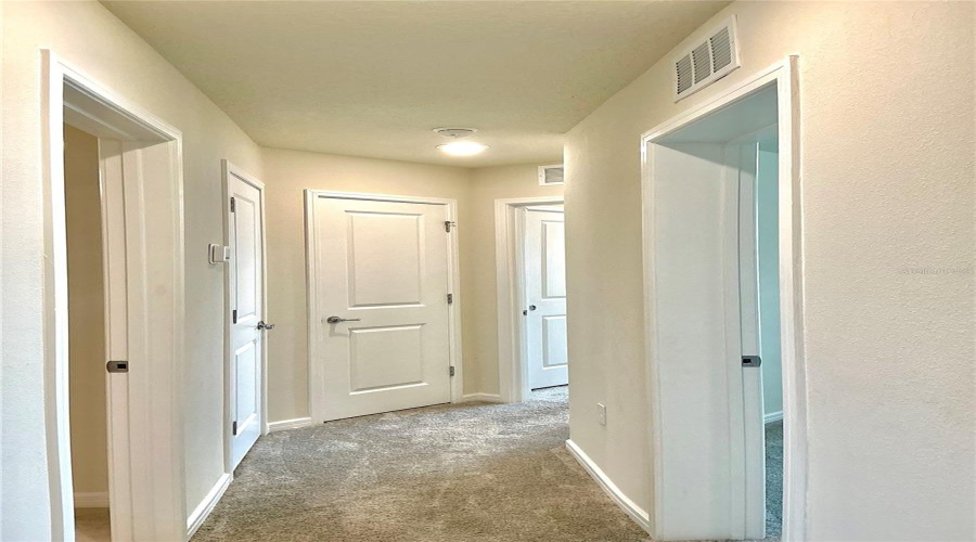 DAVENPORT, Florida 33896, 3 Bedrooms Bedrooms, ,2 BathroomsBathrooms,Residential,For Sale,STUNNING,0,MFRS5131322