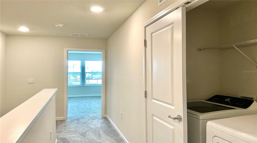 DAVENPORT, Florida 33896, 3 Bedrooms Bedrooms, ,2 BathroomsBathrooms,Residential,For Sale,STUNNING,0,MFRS5131322