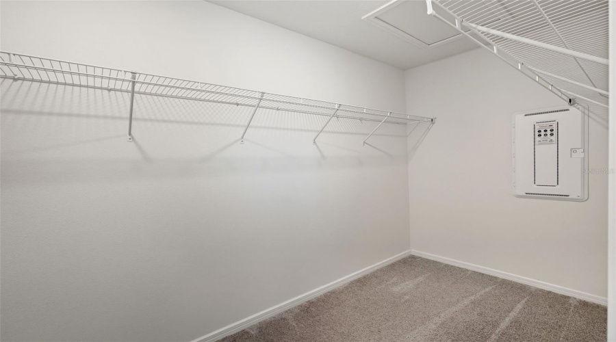 DAVENPORT, Florida 33896, 3 Bedrooms Bedrooms, ,2 BathroomsBathrooms,Residential,For Sale,STUNNING,0,MFRS5131322