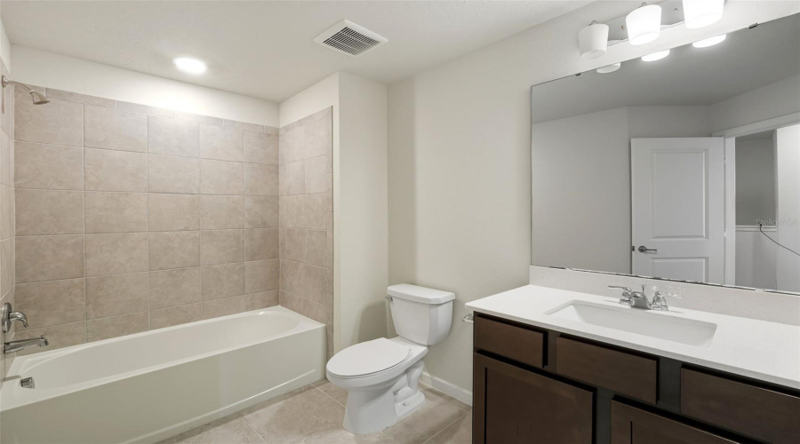 DAVENPORT, Florida 33896, 3 Bedrooms Bedrooms, ,2 BathroomsBathrooms,Residential,For Sale,STUNNING,0,MFRS5131322