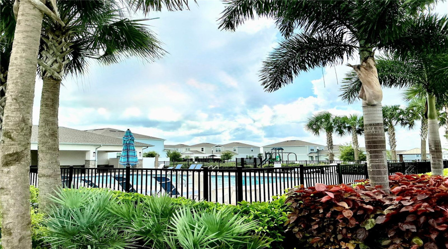 DAVENPORT, Florida 33896, 3 Bedrooms Bedrooms, ,2 BathroomsBathrooms,Residential,For Sale,STUNNING,0,MFRS5131322