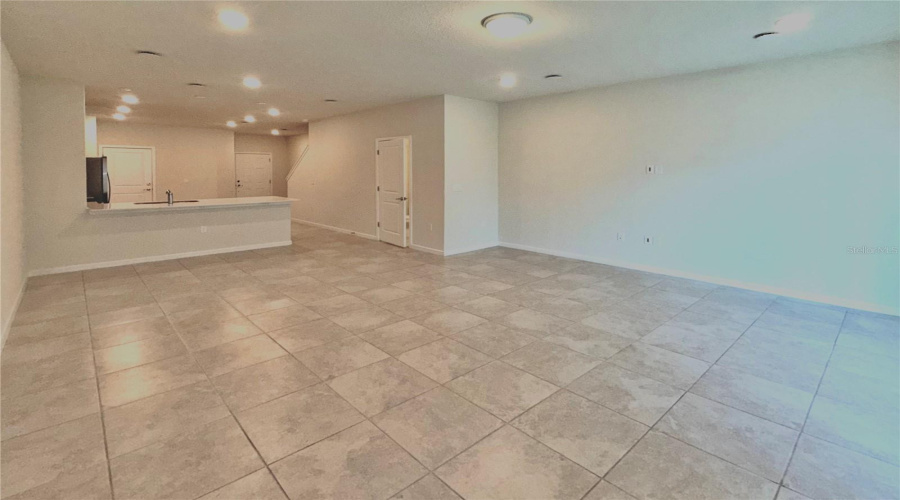 DAVENPORT, Florida 33896, 3 Bedrooms Bedrooms, ,2 BathroomsBathrooms,Residential,For Sale,STUNNING,0,MFRS5131322