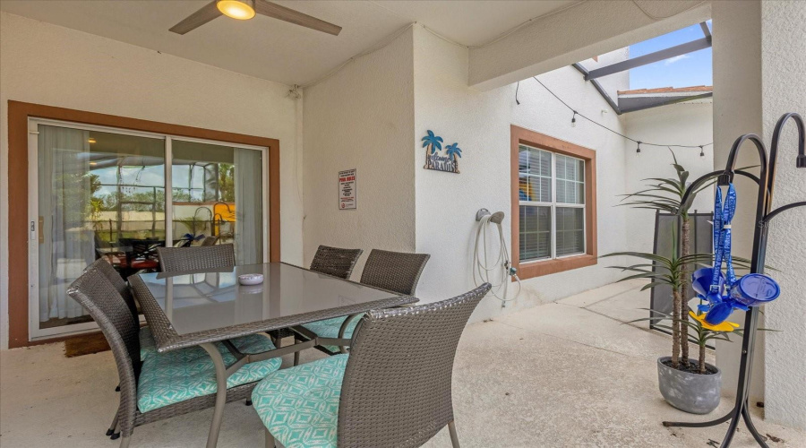 KISSIMMEE, Florida 34746, 4 Bedrooms Bedrooms, ,3 BathroomsBathrooms,Residential,For Sale,CLOCK TOWER,0,MFRG5089096