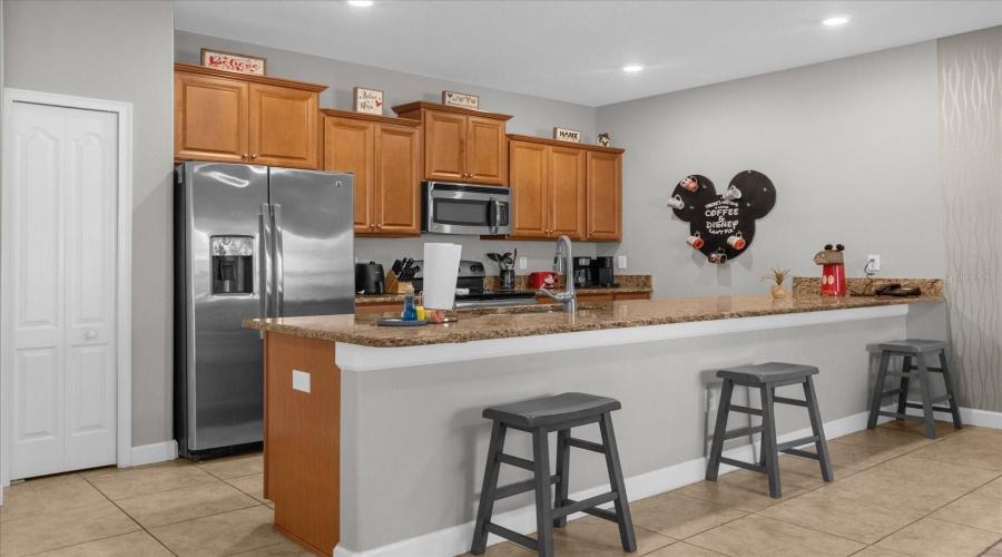 KISSIMMEE, Florida 34746, 4 Bedrooms Bedrooms, ,3 BathroomsBathrooms,Residential,For Sale,CLOCK TOWER,0,MFRG5089096