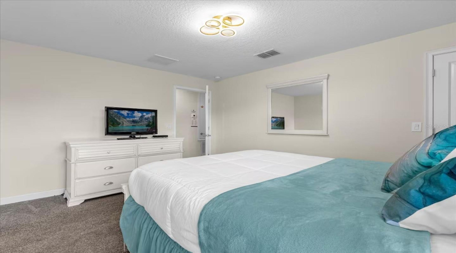 KISSIMMEE, Florida 34746, 5 Bedrooms Bedrooms, ,4 BathroomsBathrooms,Residential,For Sale,PEQUOD,0,MFRG5100044