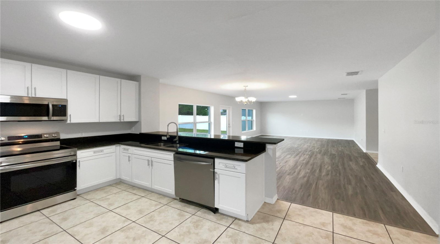KISSIMMEE, Florida 34746, 4 Bedrooms Bedrooms, ,2 BathroomsBathrooms,Residential,For Sale,SHELTER BAY,0,MFRO6330482