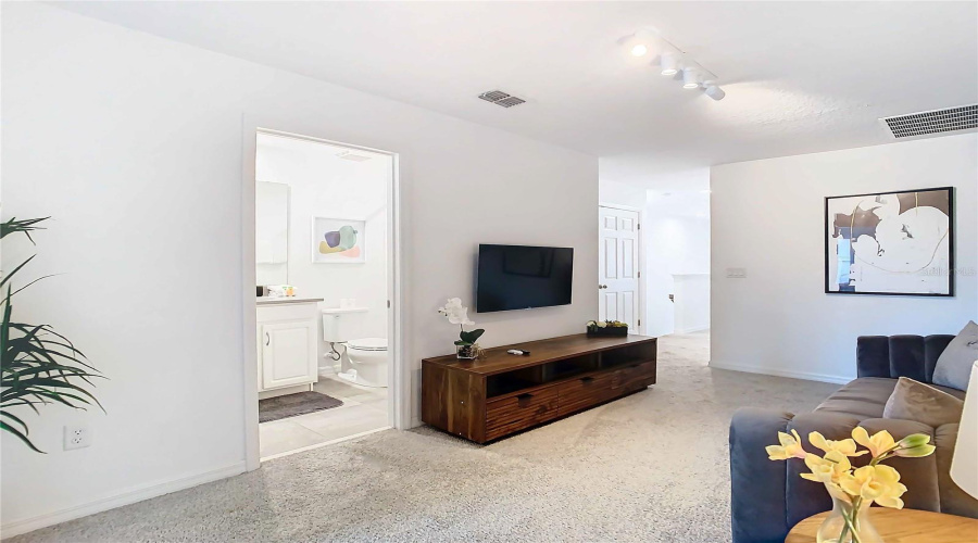 KISSIMMEE, Florida 34747, 4 Bedrooms Bedrooms, ,4 BathroomsBathrooms,Residential,For Sale,AMELIA DOWNS,0,MFRO6239583