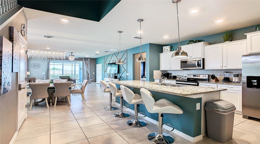 DAVENPORT, Florida 33897, 7 Bedrooms Bedrooms, ,5 BathroomsBathrooms,Residential,For Sale,LILAC,0,MFRO6281370