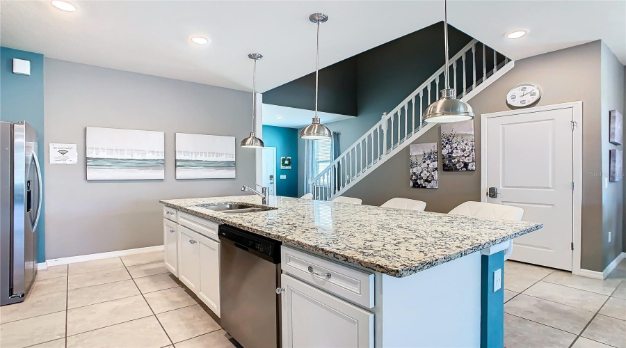 DAVENPORT, Florida 33897, 7 Bedrooms Bedrooms, ,5 BathroomsBathrooms,Residential,For Sale,LILAC,0,MFRO6281370