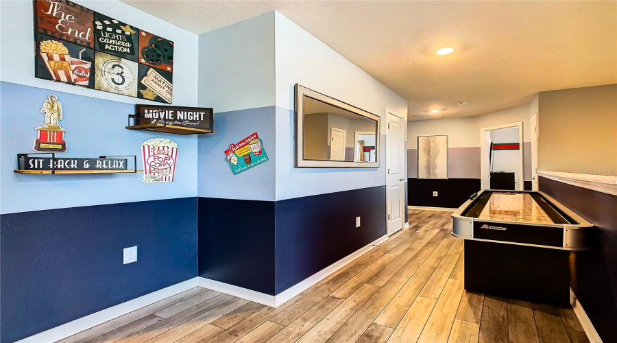 DAVENPORT, Florida 33897, 7 Bedrooms Bedrooms, ,5 BathroomsBathrooms,Residential,For Sale,LILAC,0,MFRO6281370