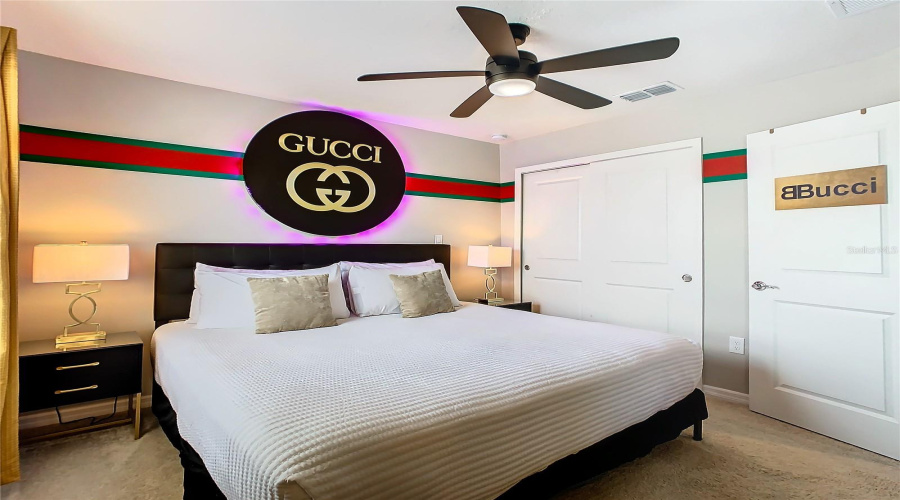 DAVENPORT, Florida 33897, 7 Bedrooms Bedrooms, ,5 BathroomsBathrooms,Residential,For Sale,LILAC,0,MFRO6281370