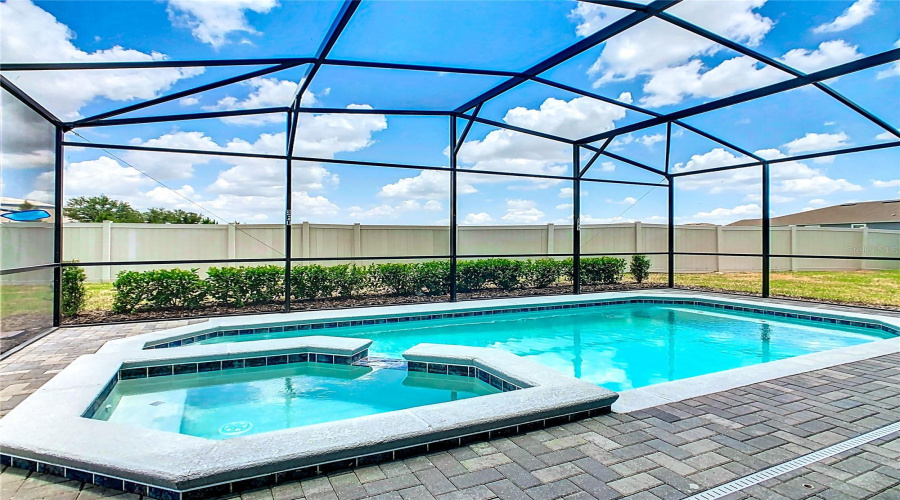 DAVENPORT, Florida 33897, 7 Bedrooms Bedrooms, ,5 BathroomsBathrooms,Residential,For Sale,LILAC,0,MFRO6281370
