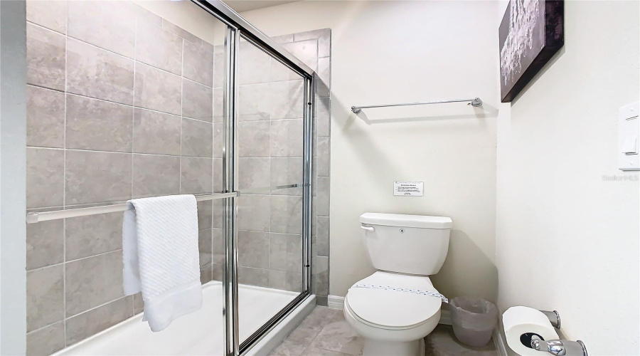 DAVENPORT, Florida 33897, 7 Bedrooms Bedrooms, ,5 BathroomsBathrooms,Residential,For Sale,LILAC,0,MFRO6281370