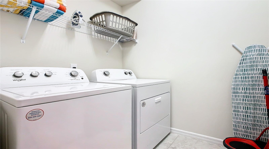 DAVENPORT, Florida 33897, 7 Bedrooms Bedrooms, ,5 BathroomsBathrooms,Residential,For Sale,LILAC,0,MFRO6281370
