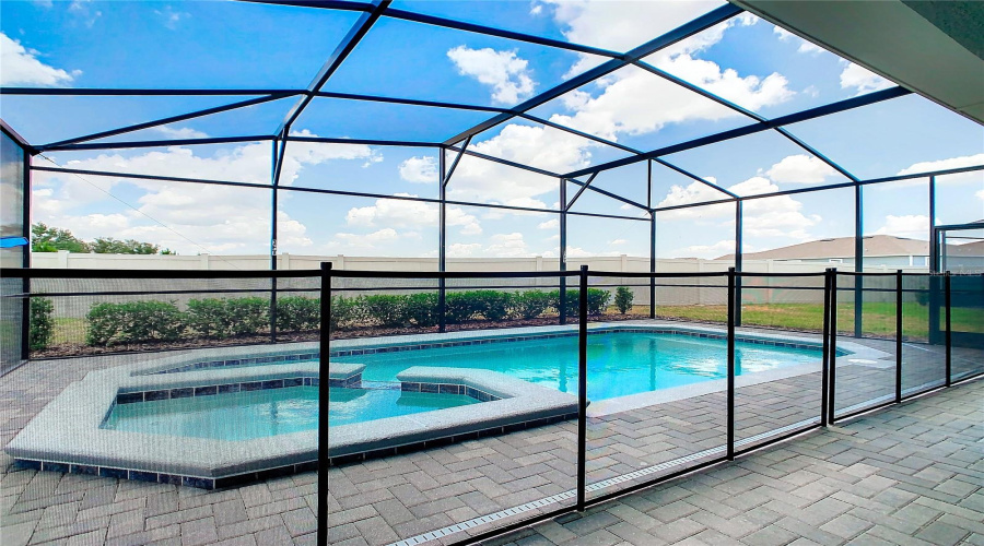DAVENPORT, Florida 33897, 7 Bedrooms Bedrooms, ,5 BathroomsBathrooms,Residential,For Sale,LILAC,0,MFRO6281370