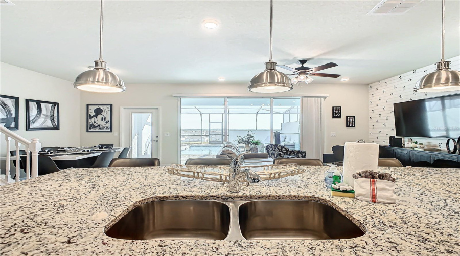 DAVENPORT, Florida 33897, 5 Bedrooms Bedrooms, ,4 BathroomsBathrooms,Residential,For Sale,JASMINE,0,MFRO6258498