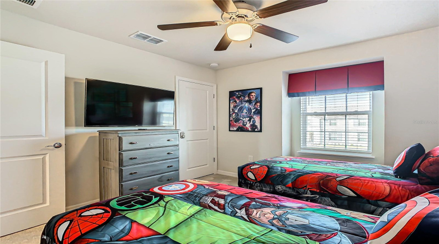 DAVENPORT, Florida 33897, 5 Bedrooms Bedrooms, ,4 BathroomsBathrooms,Residential,For Sale,JASMINE,0,MFRO6258498