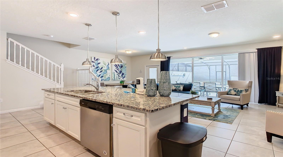 DAVENPORT, Florida 33897, 5 Bedrooms Bedrooms, ,4 BathroomsBathrooms,Residential,For Sale,JETTY,0,MFRO6281358
