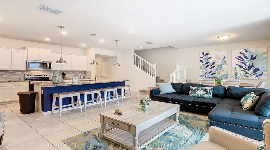 DAVENPORT, Florida 33897, 5 Bedrooms Bedrooms, ,4 BathroomsBathrooms,Residential,For Sale,JETTY,0,MFRO6281358