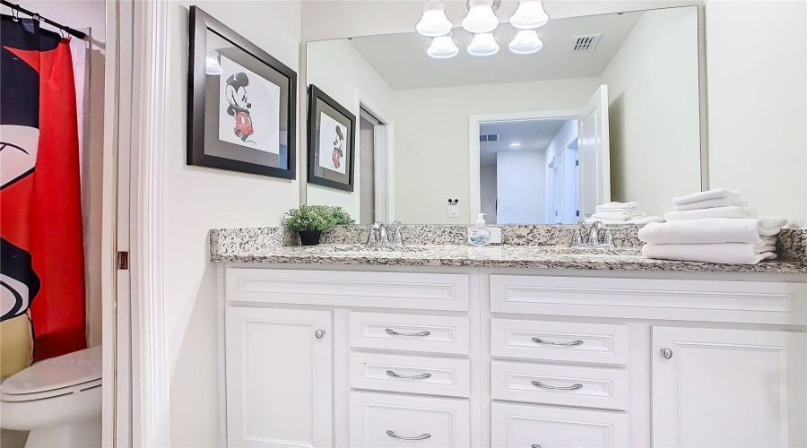 DAVENPORT, Florida 33897, 5 Bedrooms Bedrooms, ,4 BathroomsBathrooms,Residential,For Sale,JETTY,0,MFRO6281358