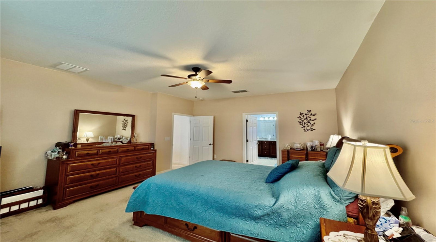 DAVENPORT, Florida 33837, 4 Bedrooms Bedrooms, ,3 BathroomsBathrooms,Residential,For Sale,CAMBRIA GROVE,0,MFRL4954752