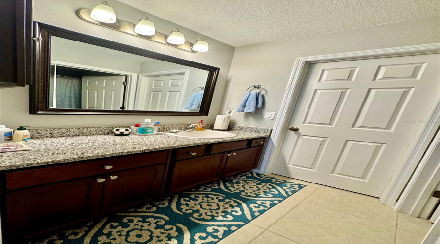 DAVENPORT, Florida 33837, 4 Bedrooms Bedrooms, ,3 BathroomsBathrooms,Residential,For Sale,CAMBRIA GROVE,0,MFRL4954752