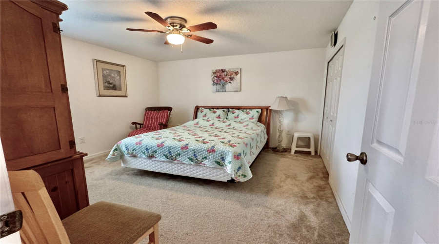 DAVENPORT, Florida 33837, 4 Bedrooms Bedrooms, ,3 BathroomsBathrooms,Residential,For Sale,CAMBRIA GROVE,0,MFRL4954752