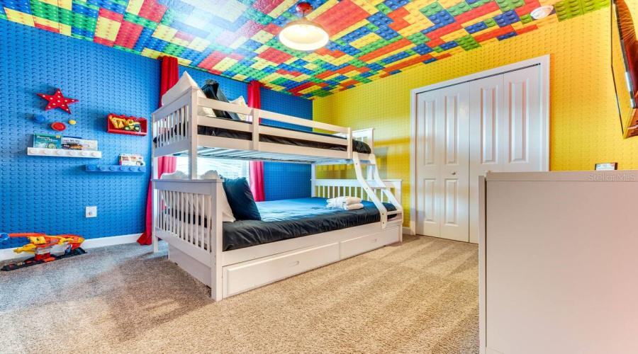 KISSIMMEE, Florida 34746, 5 Bedrooms Bedrooms, ,4 BathroomsBathrooms,Residential,For Sale,SIMILE,0,MFRO6330348