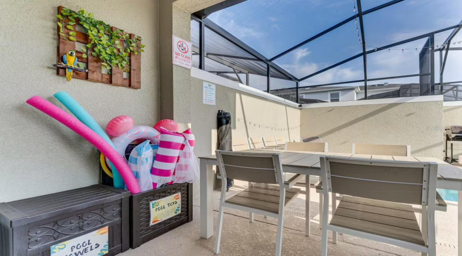 KISSIMMEE, Florida 34746, 5 Bedrooms Bedrooms, ,4 BathroomsBathrooms,Residential,For Sale,SIMILE,0,MFRO6330348