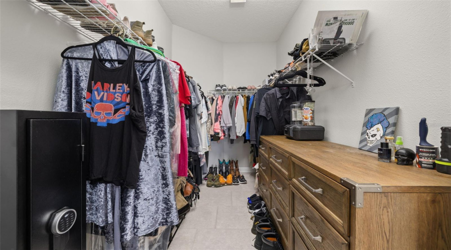 DAVENPORT, Florida 33896, 2 Bedrooms Bedrooms, ,2 BathroomsBathrooms,Residential,For Sale,BLACKWOLF RUN,0,MFRO6325481