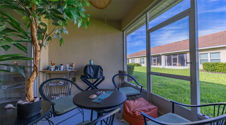 DAVENPORT, Florida 33896, 2 Bedrooms Bedrooms, ,2 BathroomsBathrooms,Residential,For Sale,BLACKWOLF RUN,0,MFRO6325481
