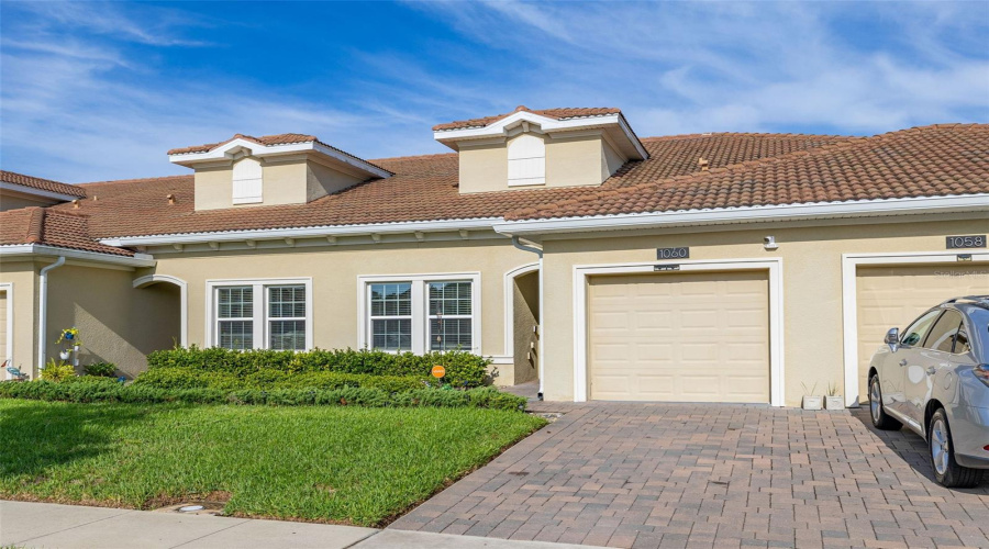 DAVENPORT, Florida 33896, 2 Bedrooms Bedrooms, ,2 BathroomsBathrooms,Residential,For Sale,BLACKWOLF RUN,0,MFRO6325481