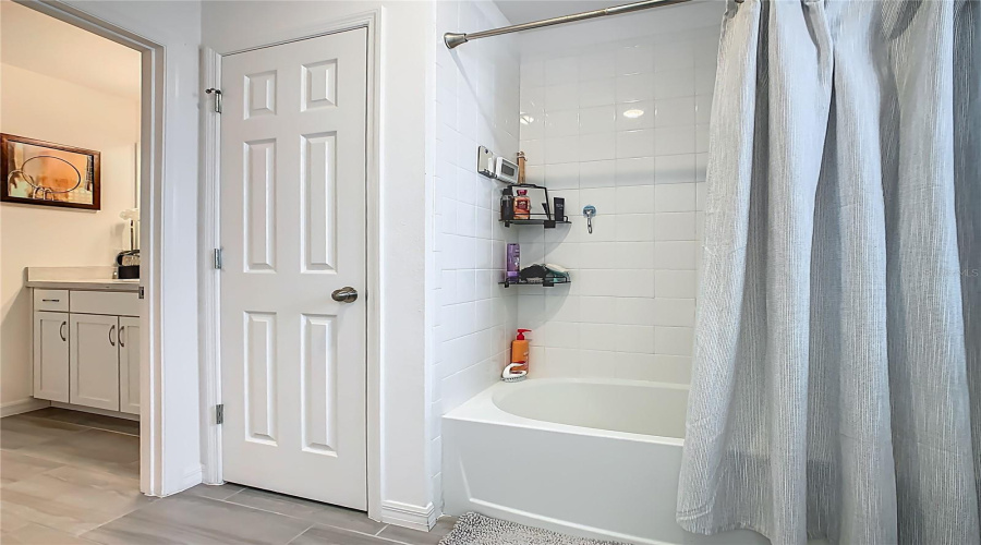 KISSIMMEE, Florida 34746, 3 Bedrooms Bedrooms, ,2 BathroomsBathrooms,Residential,For Sale,WISPY CYPRESS,0,MFRS5131531