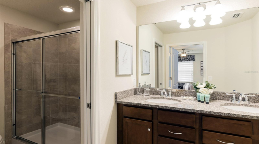 KISSIMMEE, Florida 34747, 7 Bedrooms Bedrooms, ,5 BathroomsBathrooms,Residential,For Sale,QIN,0,MFRO6325462