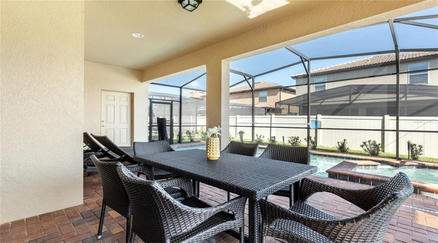 KISSIMMEE, Florida 34747, 7 Bedrooms Bedrooms, ,5 BathroomsBathrooms,Residential,For Sale,QIN,0,MFRO6325462