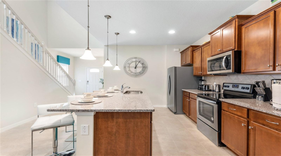 KISSIMMEE, Florida 34747, 7 Bedrooms Bedrooms, ,5 BathroomsBathrooms,Residential,For Sale,QIN,0,MFRO6325462