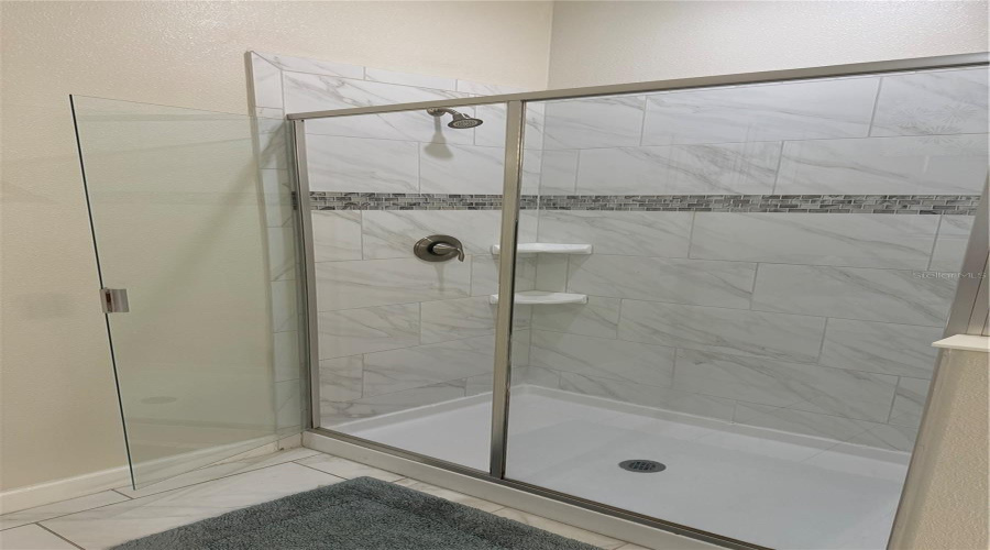 DAVENPORT, Florida 33896, 8 Bedrooms Bedrooms, ,5 BathroomsBathrooms,Residential,For Sale,SCRAMBLE,0,MFRS5119503