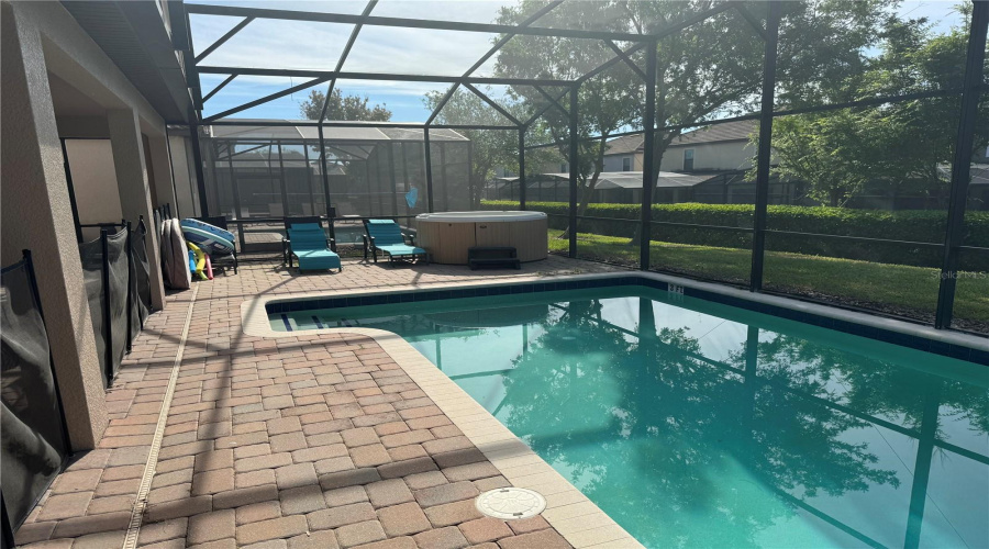 DAVENPORT, Florida 33896, 8 Bedrooms Bedrooms, ,5 BathroomsBathrooms,Residential,For Sale,SCRAMBLE,0,MFRS5119503