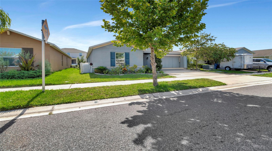 DAVENPORT, Florida 33837, 3 Bedrooms Bedrooms, ,2 BathroomsBathrooms,Residential,For Sale,TAFT,0,MFRG5100087