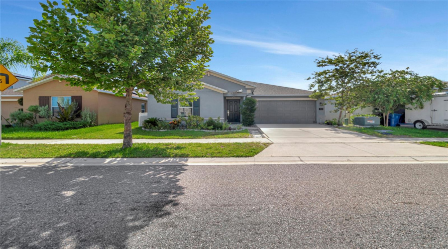 DAVENPORT, Florida 33837, 3 Bedrooms Bedrooms, ,2 BathroomsBathrooms,Residential,For Sale,TAFT,0,MFRG5100087
