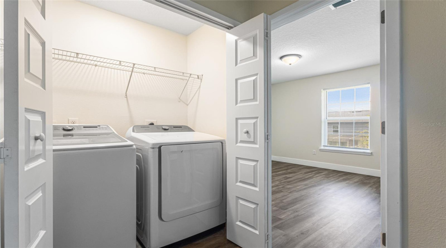 KISSIMMEE, Florida 34746, 4 Bedrooms Bedrooms, ,2 BathroomsBathrooms,Residential,For Sale,SUMMER FLOWERS,0,MFRO6330662