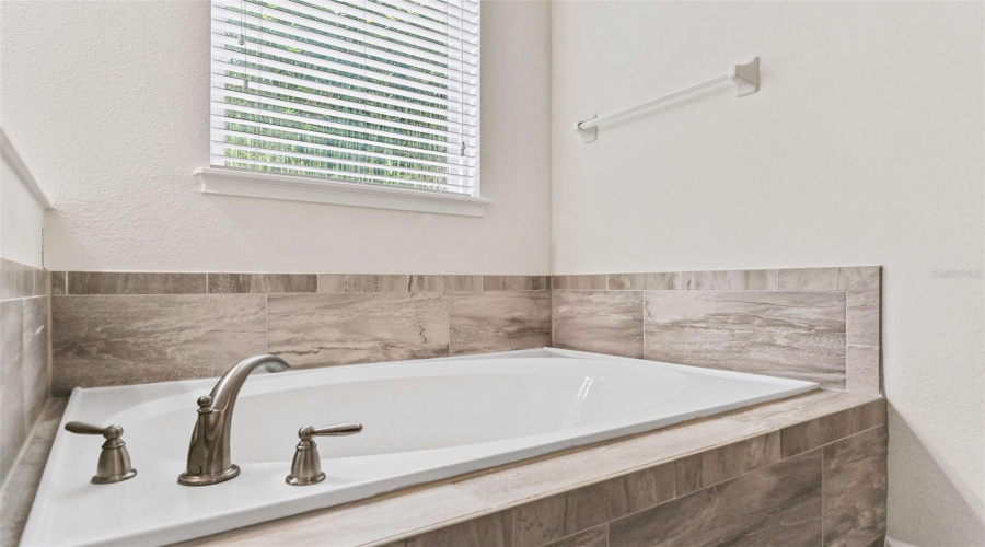 KISSIMMEE, Florida 34747, 9 Bedrooms Bedrooms, ,8 BathroomsBathrooms,Residential,For Sale,CLAWSON,0,MFRO6330593